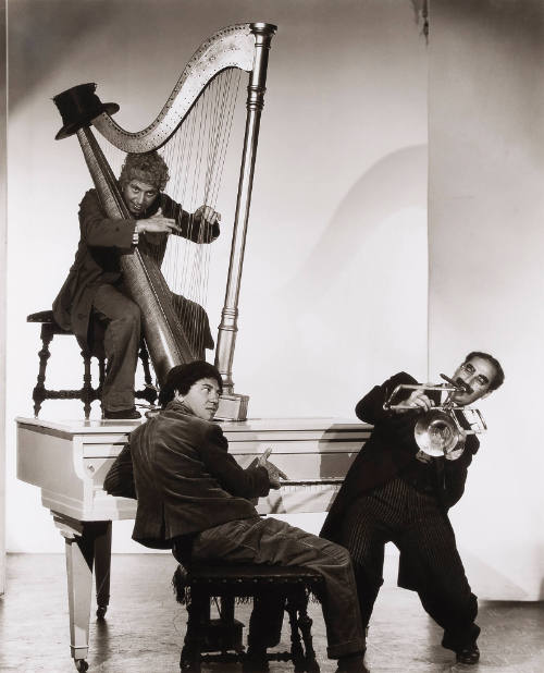 Chico (1887–1961), Groucho (1890–1977), Harpo (1888–1964) Marx