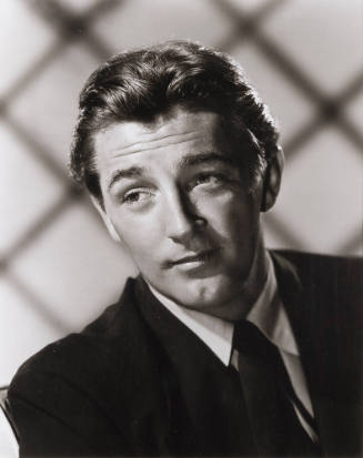 Robert Mitchum (1917–1997)