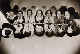 Girls Reflected in Mirror in “Broadway Melody”
