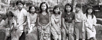 CB93215 Portrait of Young Girls