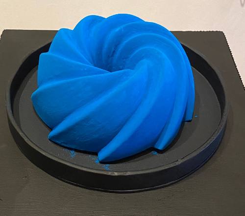 Moule à cheminée bleu
plâtre et pigment bleu
Achat, Fonds de la collection permanente, 2020
…