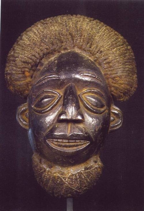 Bamileke/Kom Mask