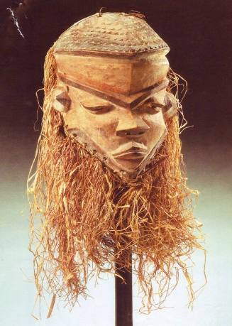 Pende Pumbu Mask